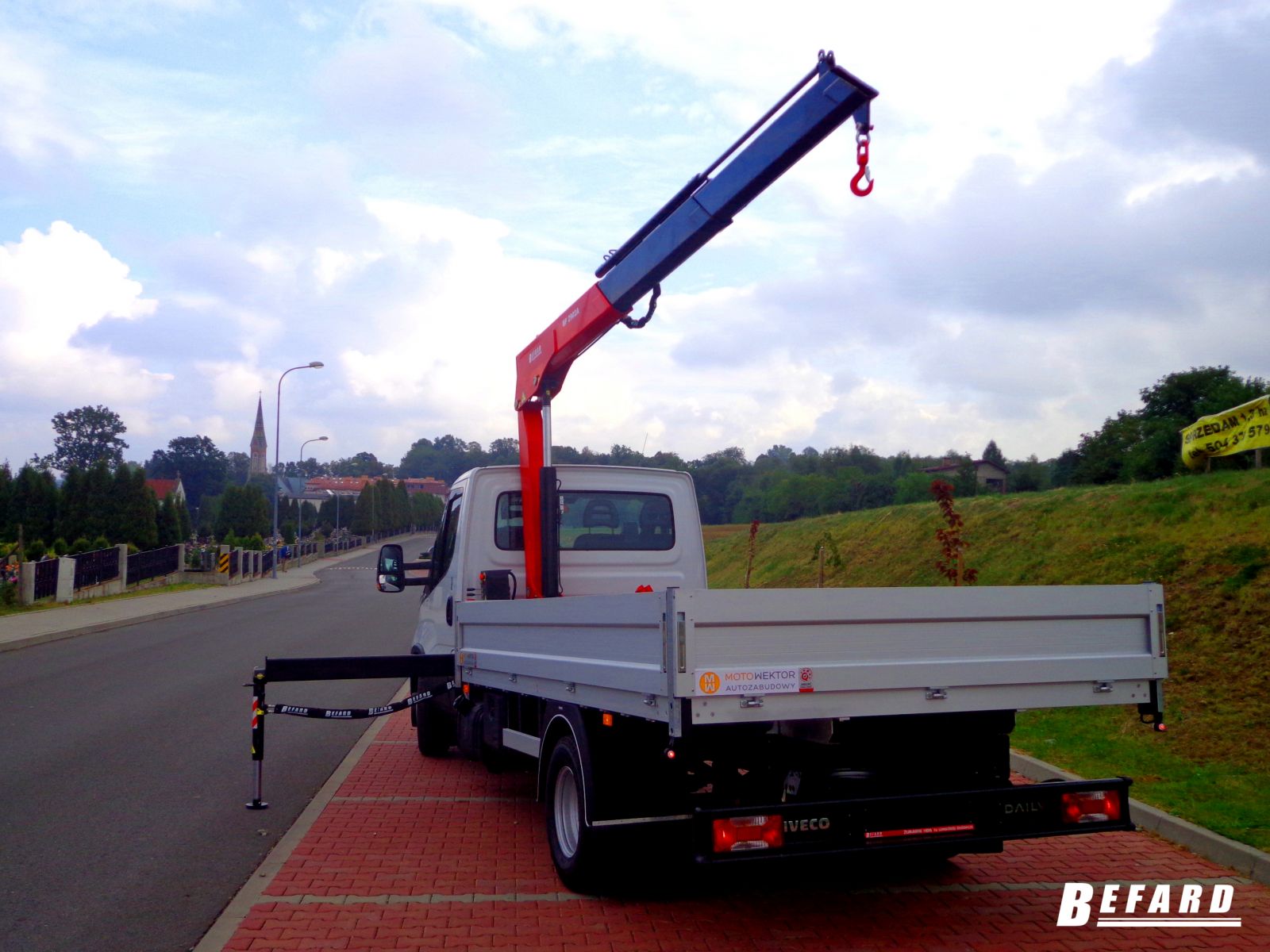 dźwig befard BF 2902A na IVECO